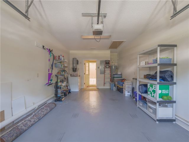 215 Peppertree Crossing Ave, Brunswick, GA 31525