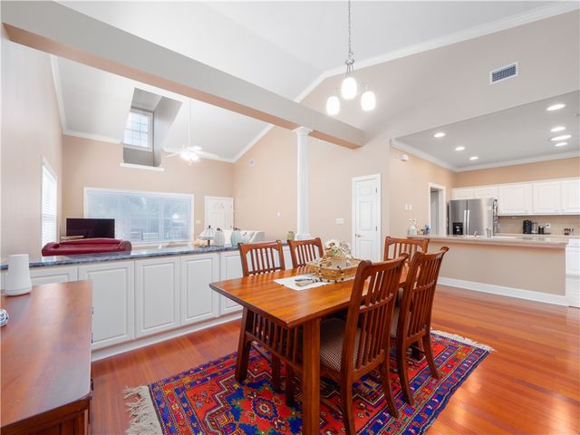 215 Peppertree Crossing Ave, Brunswick, GA 31525