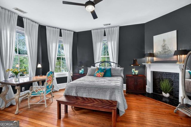 202 E 32Nd Street, Savannah, GA 31401