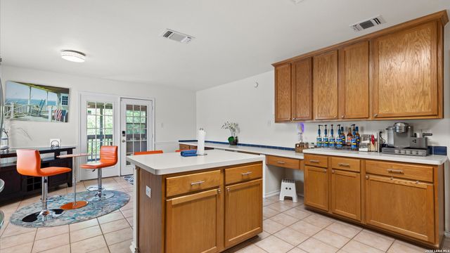 12323 STABLE ROAD DR, San Antonio, TX 78249