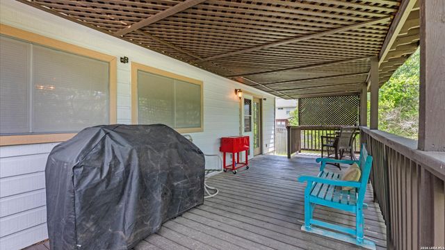 12323 STABLE ROAD DR, San Antonio, TX 78249
