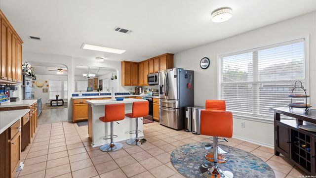 12323 STABLE ROAD DR, San Antonio, TX 78249