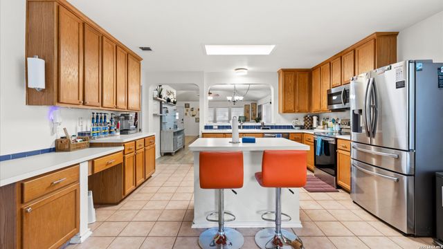 12323 STABLE ROAD DR, San Antonio, TX 78249