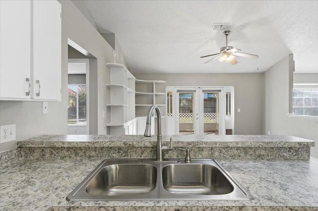 4110 LONGFELLOW DRIVE, Plant City, FL 33566
