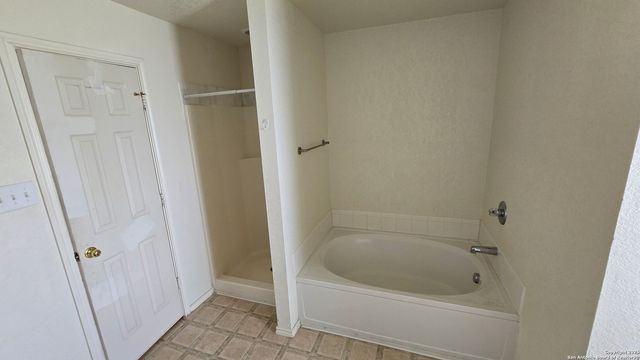 111 Spruce Breeze, San Antonio, TX 78245