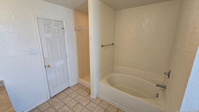 111 Spruce Breeze, San Antonio, TX 78245
