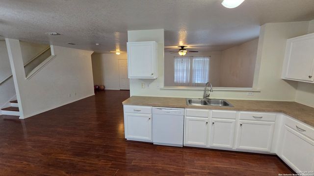 111 Spruce Breeze, San Antonio, TX 78245
