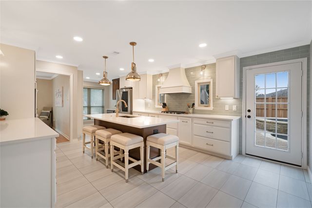 7205 Foxworth Drive, Dallas, TX 75248