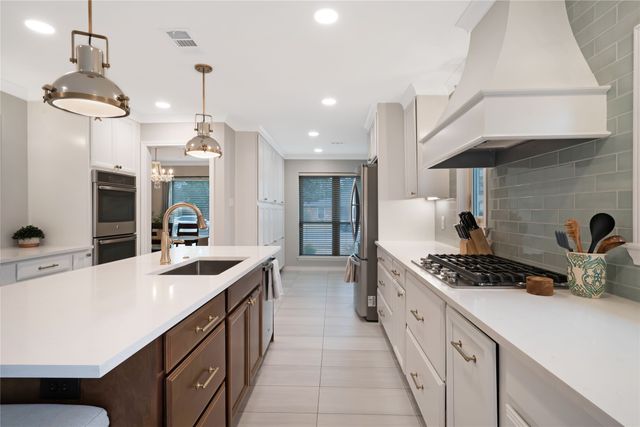 7205 Foxworth Drive, Dallas, TX 75248