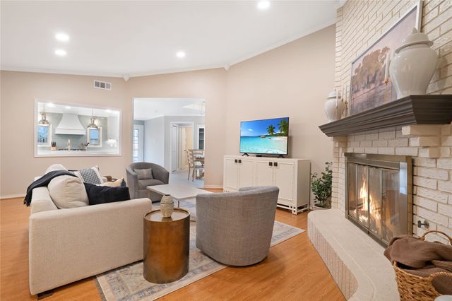 7205 Foxworth Drive, Dallas, TX 75248