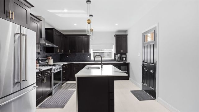 3930 Howley St, Lawrenceville, PA 15224