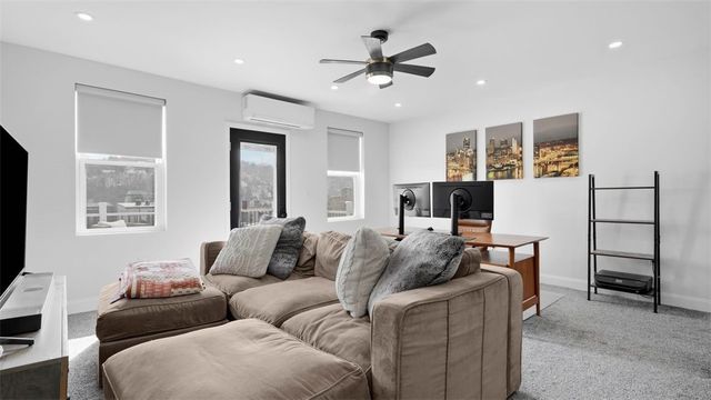 3930 Howley St, Lawrenceville, PA 15224