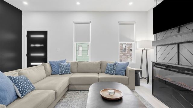 3930 Howley St, Lawrenceville, PA 15224