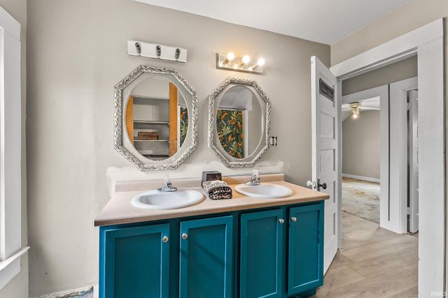 705 Greenlawn Avenue, Fort Wayne, IN 46808
