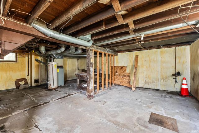 705 Greenlawn Avenue, Fort Wayne, IN 46808