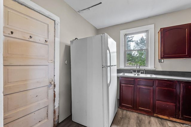 705 Greenlawn Avenue, Fort Wayne, IN 46808