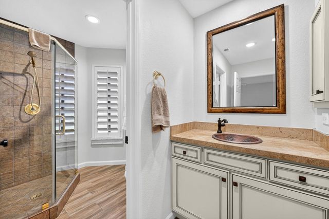 118 Avellino Circle, Palm Desert, CA 92211