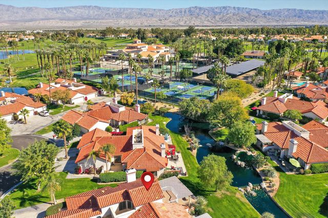 118 Avellino Circle, Palm Desert, CA 92211