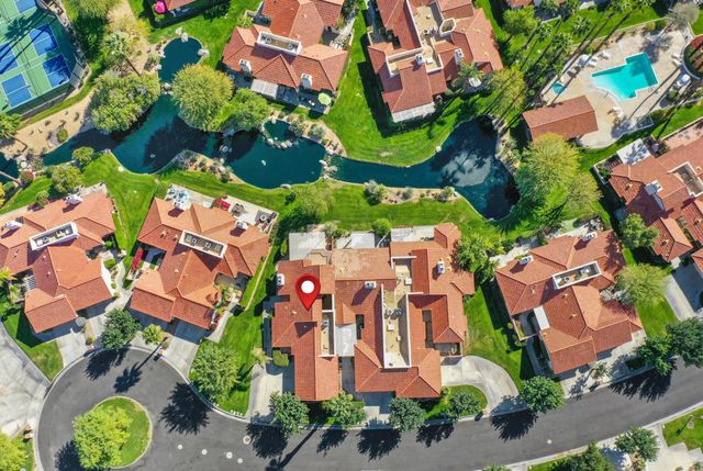 118 Avellino Circle, Palm Desert, CA 92211