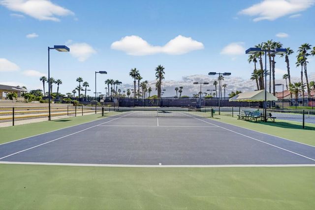 118 Avellino Circle, Palm Desert, CA 92211