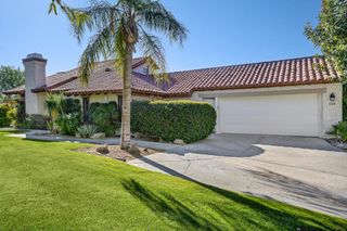 118 Avellino Circle, Palm Desert, CA 92211