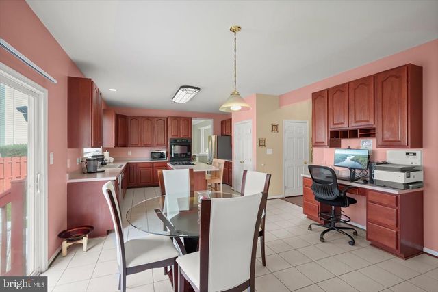 4801 BALMORAL ST, White Plains, MD 20695