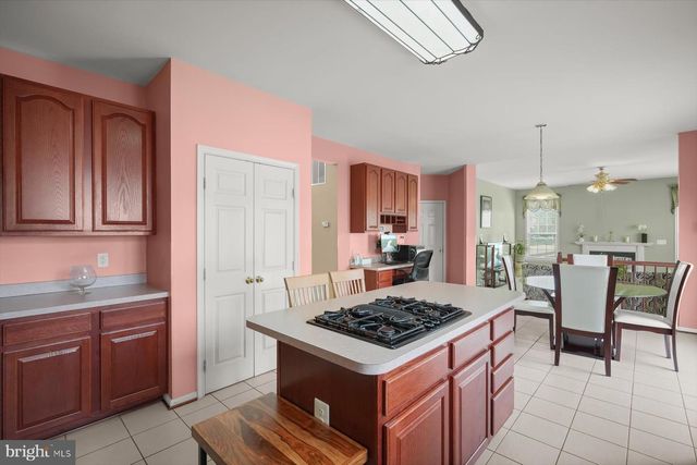 4801 BALMORAL ST, White Plains, MD 20695