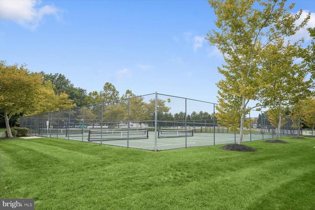 4801 BALMORAL ST, White Plains, MD 20695