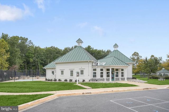 4801 BALMORAL ST, White Plains, MD 20695