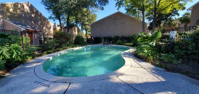 12955 Woodforest Boulevard 63, Houston, TX 77015