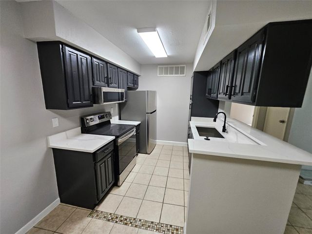 12955 Woodforest Boulevard 63, Houston, TX 77015