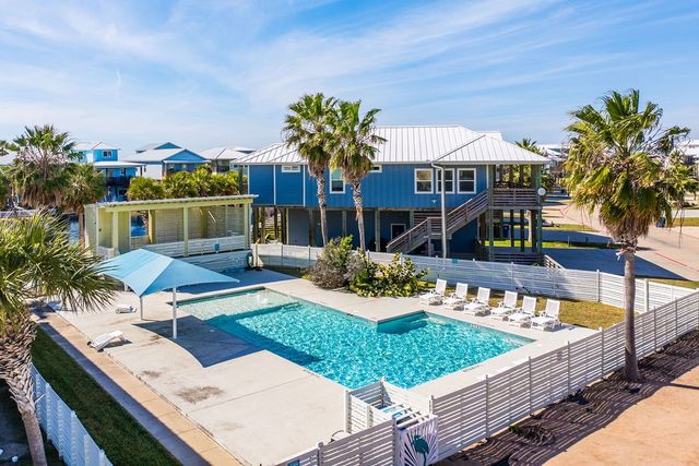 421 Paradise Pointe Dr, Port Aransas, TX 78373