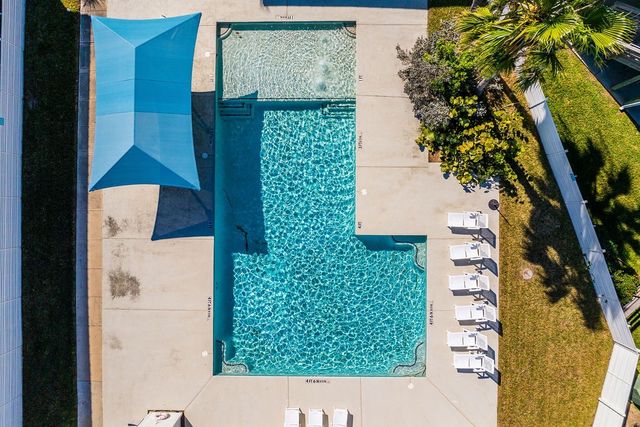 421 Paradise Pointe Dr, Port Aransas, TX 78373