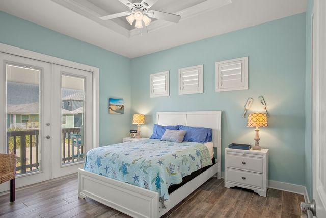 421 Paradise Pointe Dr, Port Aransas, TX 78373