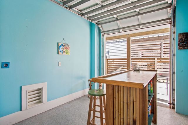 421 Paradise Pointe Dr, Port Aransas, TX 78373