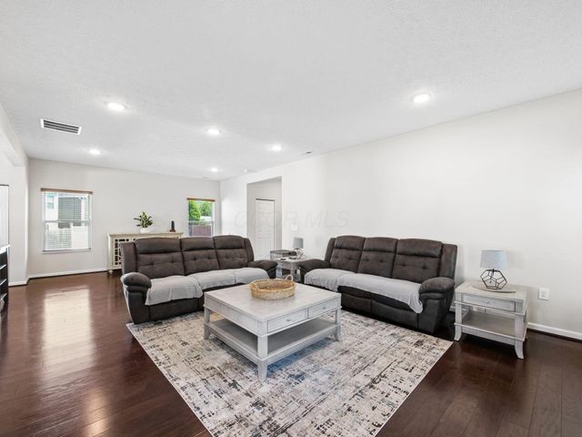 2849 Sussex Place Drive, Grove City, OH 43123
