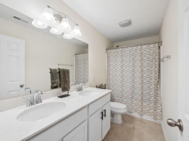 2849 Sussex Place Drive, Grove City, OH 43123