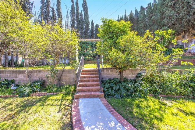 24673 Barton, Loma Linda, CA 92354