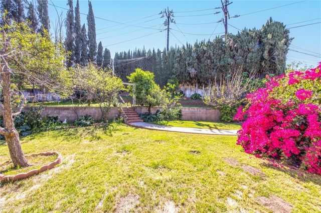 24673 Barton, Loma Linda, CA 92354