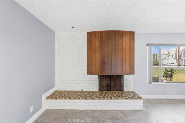 24673 Barton, Loma Linda, CA 92354