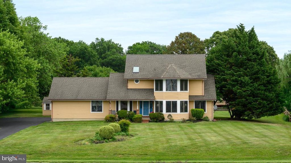 Image 1 of property listing at 108 PROSPECT BAY DR W, Grasonville, MD 21638