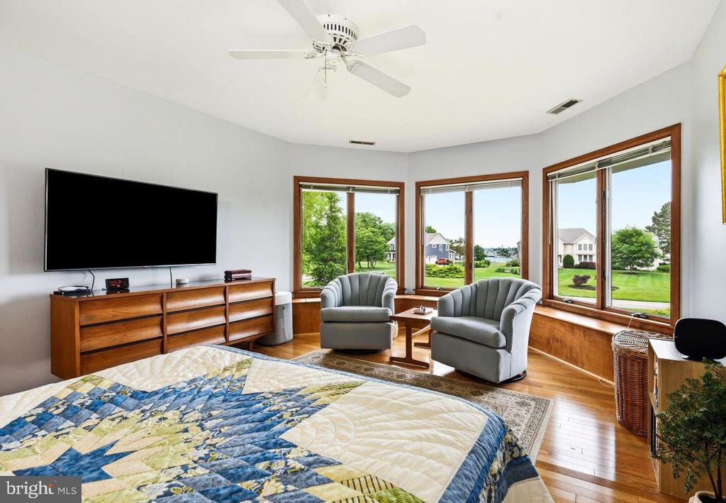 Image 19 of property listing at 108 PROSPECT BAY DR W, Grasonville, MD 21638