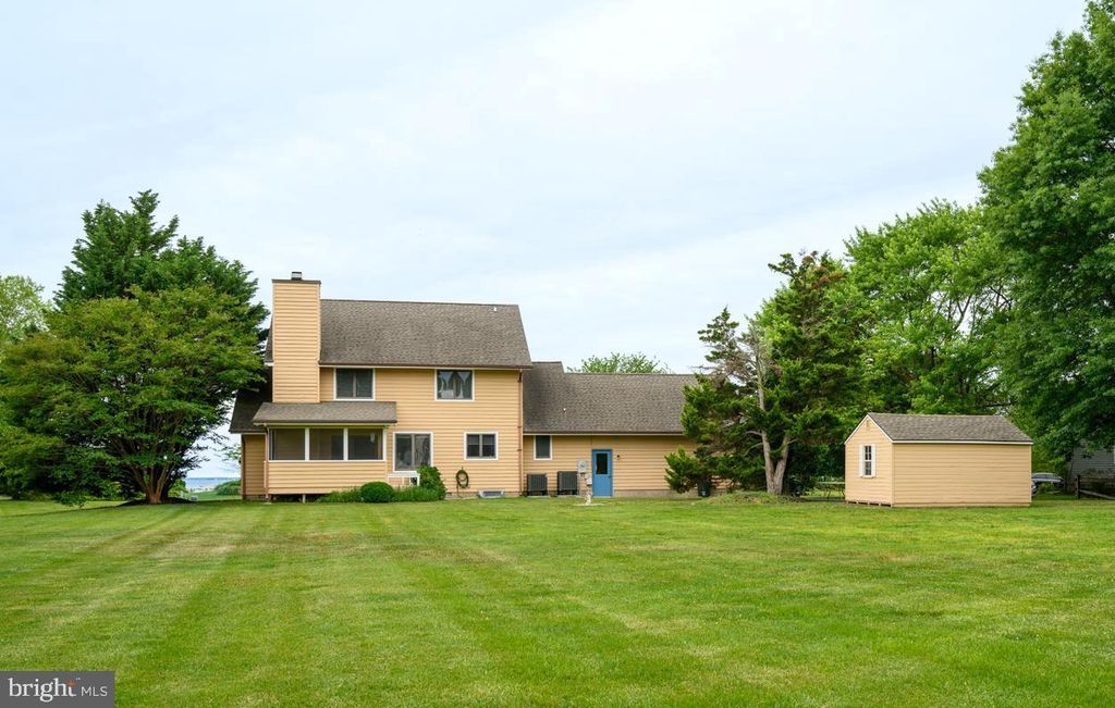 Image 30 of property listing at 108 PROSPECT BAY DR W, Grasonville, MD 21638