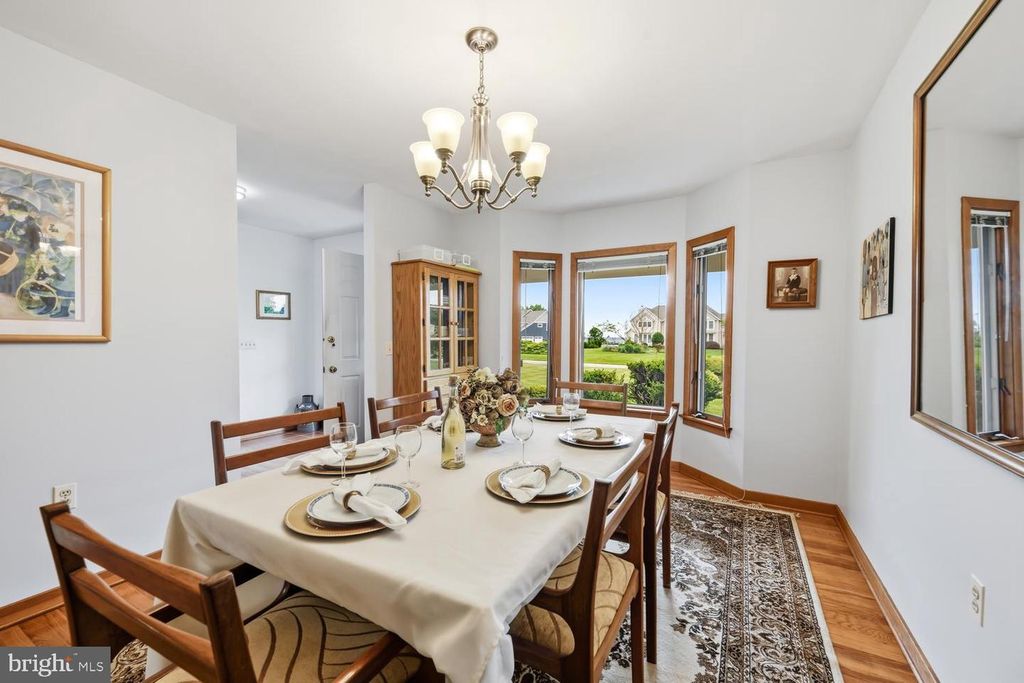 Image 6 of property listing at 108 PROSPECT BAY DR W, Grasonville, MD 21638