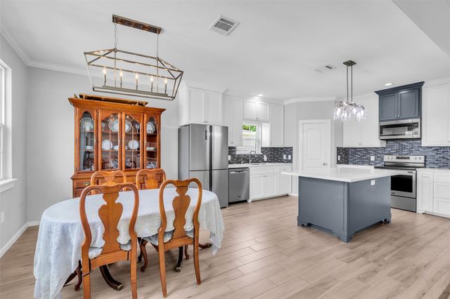 429 Road 5107, Cleveland, TX 77327