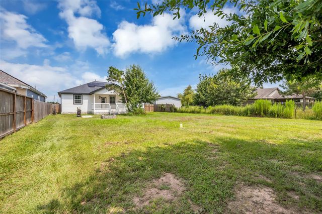 429 Road 5107, Cleveland, TX 77327