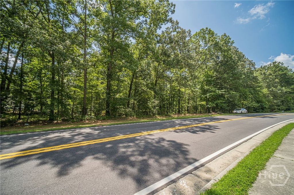 Image 4 of property listing at 0 Johnson Road, Suwanee, GA 30024