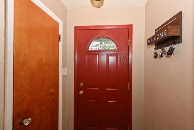 7224 W Bluemound ROAD, Wauwatosa, WI 53213