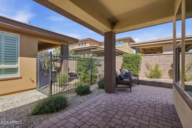 720 E COBBLE STONE Drive, Queen Creek, AZ 85140