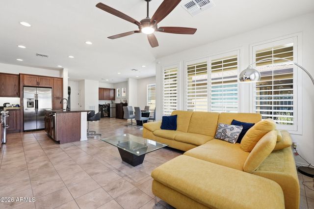 720 E COBBLE STONE Drive, Queen Creek, AZ 85140